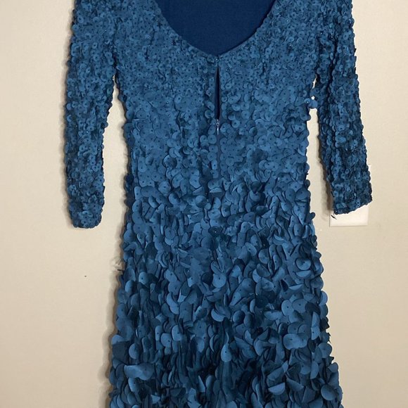 Theia Short Sleeve Cocktail Dress - Picture 6 of 9